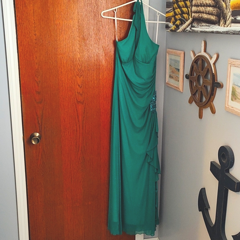 Long Green sparkling Dress